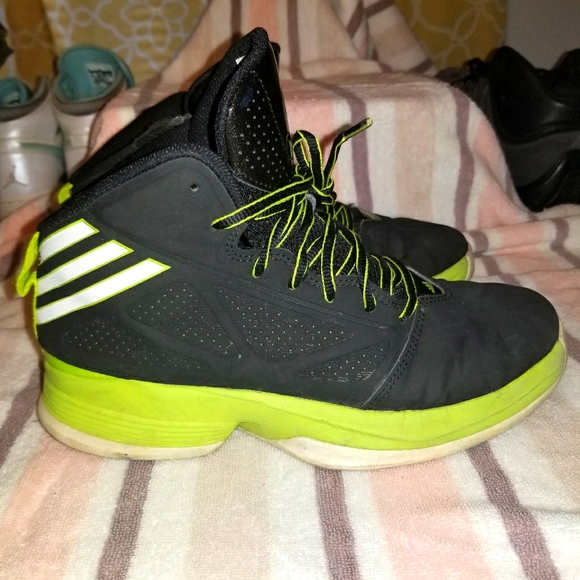 Adidas - Picture 2 of 5